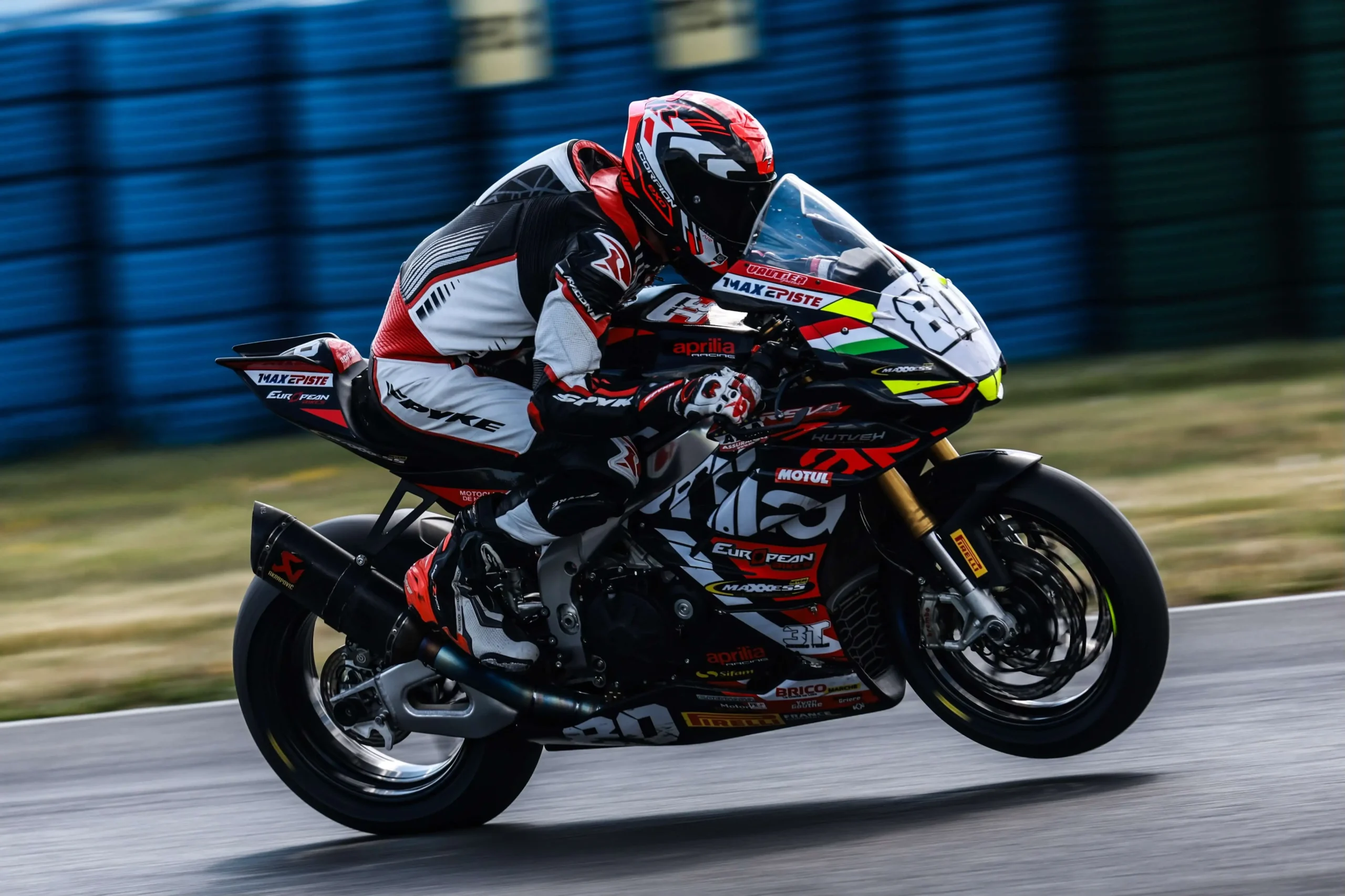 Aprilia RSV4