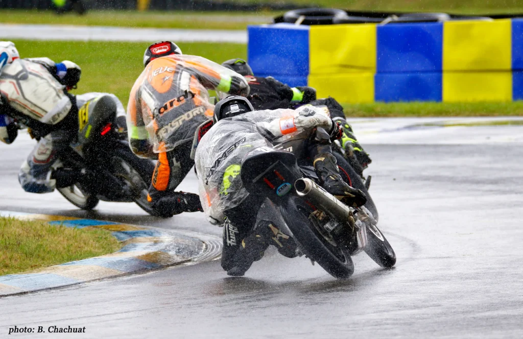 honda cbr 125 wet